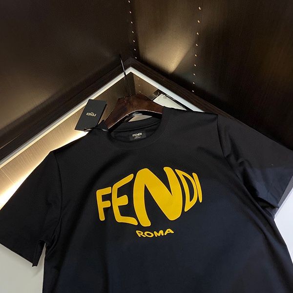 大人気！フェンディ Tシャツ 半袖 クルーネック ティシャツ コピー fez43105